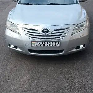 Toyota Camry, 2010