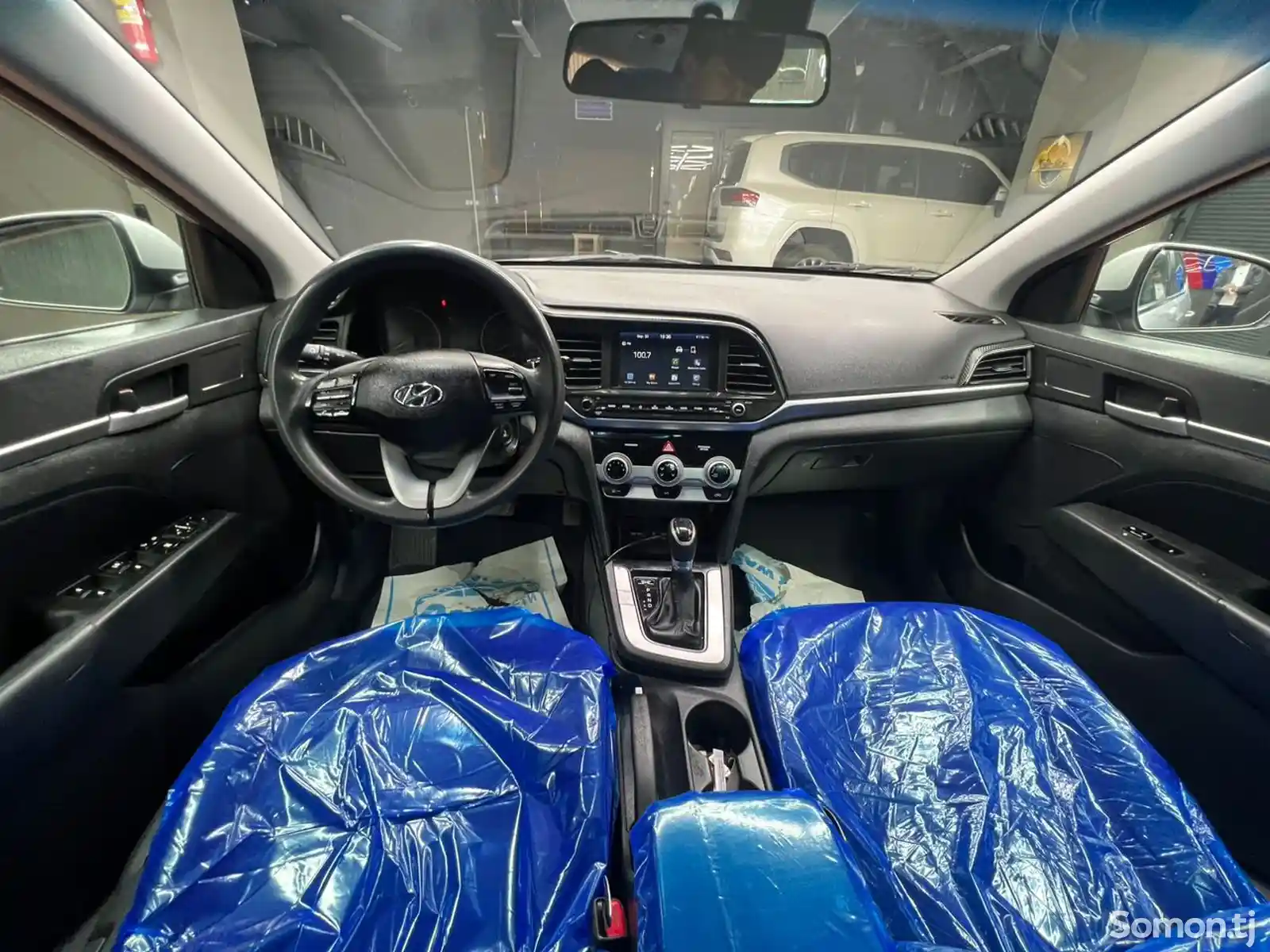 Hyundai Elantra, 2019-5