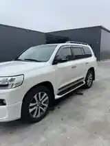 Toyota Land Cruiser, 2017-2