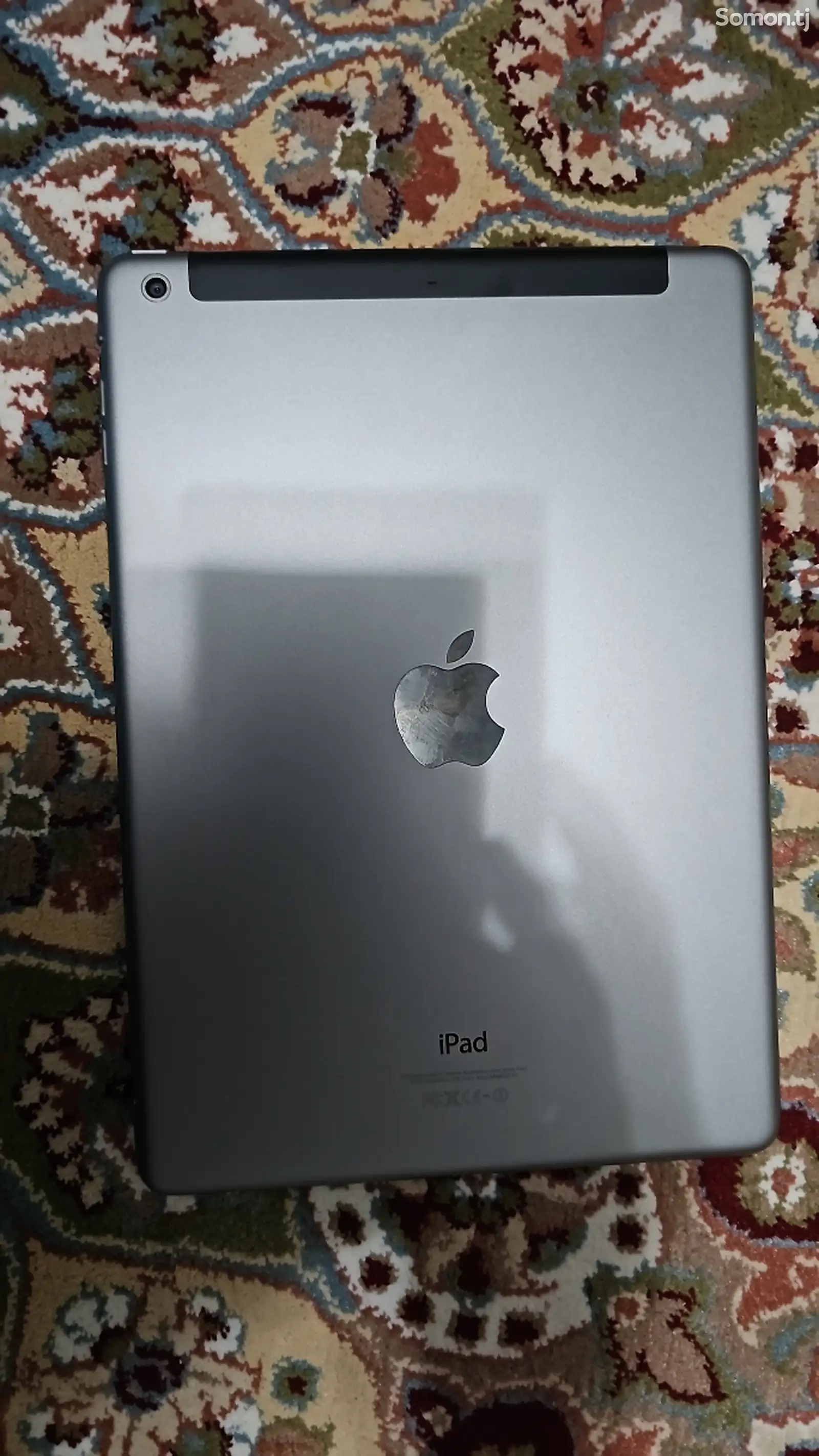 Планшет Apple iPad Air LTE-1