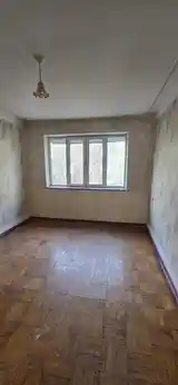 3-комн. квартира, 3 этаж, 68 м², 27мкр-3