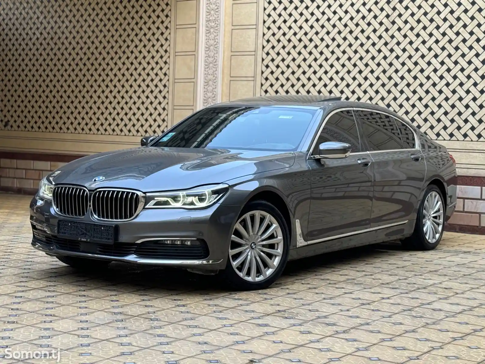 BMW 7 series, 2017-1