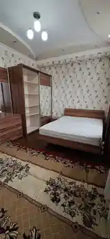 3-комн. квартира, 4 этаж, 90м², 102 мкр-4