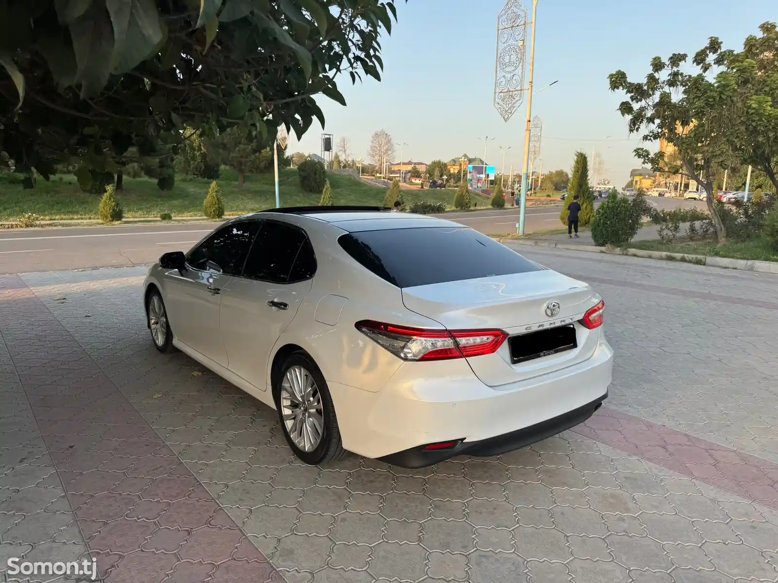 Toyota Camry, 2018-1