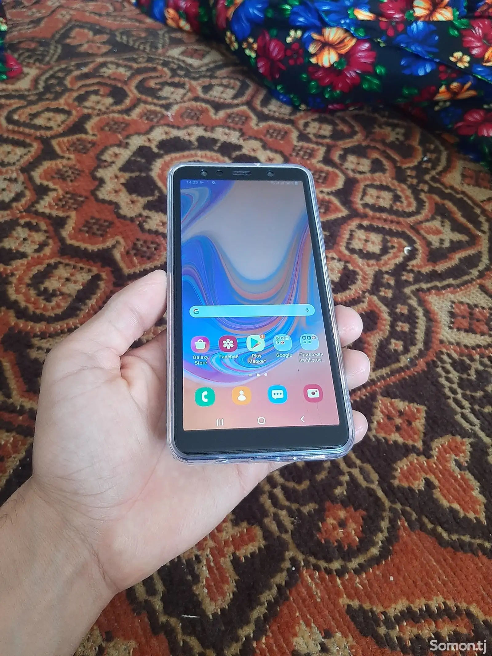 Samsung Galaxy A7 2018-1