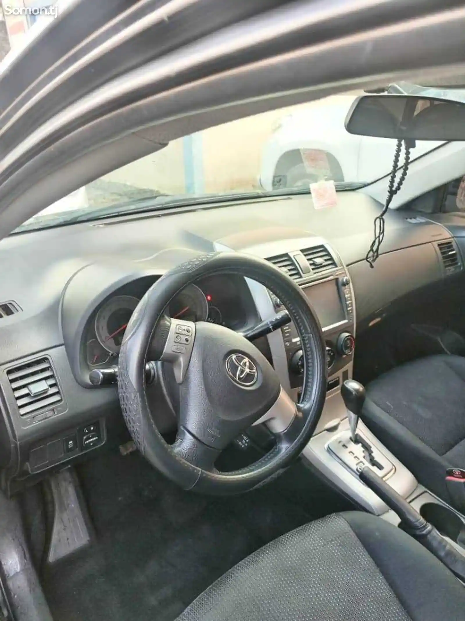 Toyota Corolla, 2010-3
