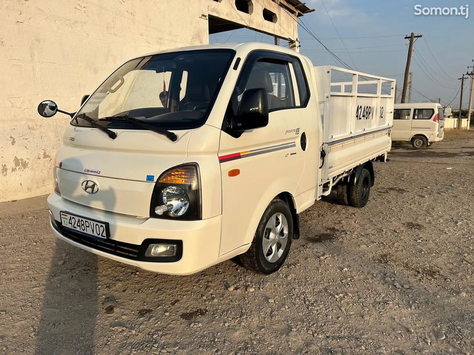 Бортовой автомобиль Hyundai Porter 2, 2015-1