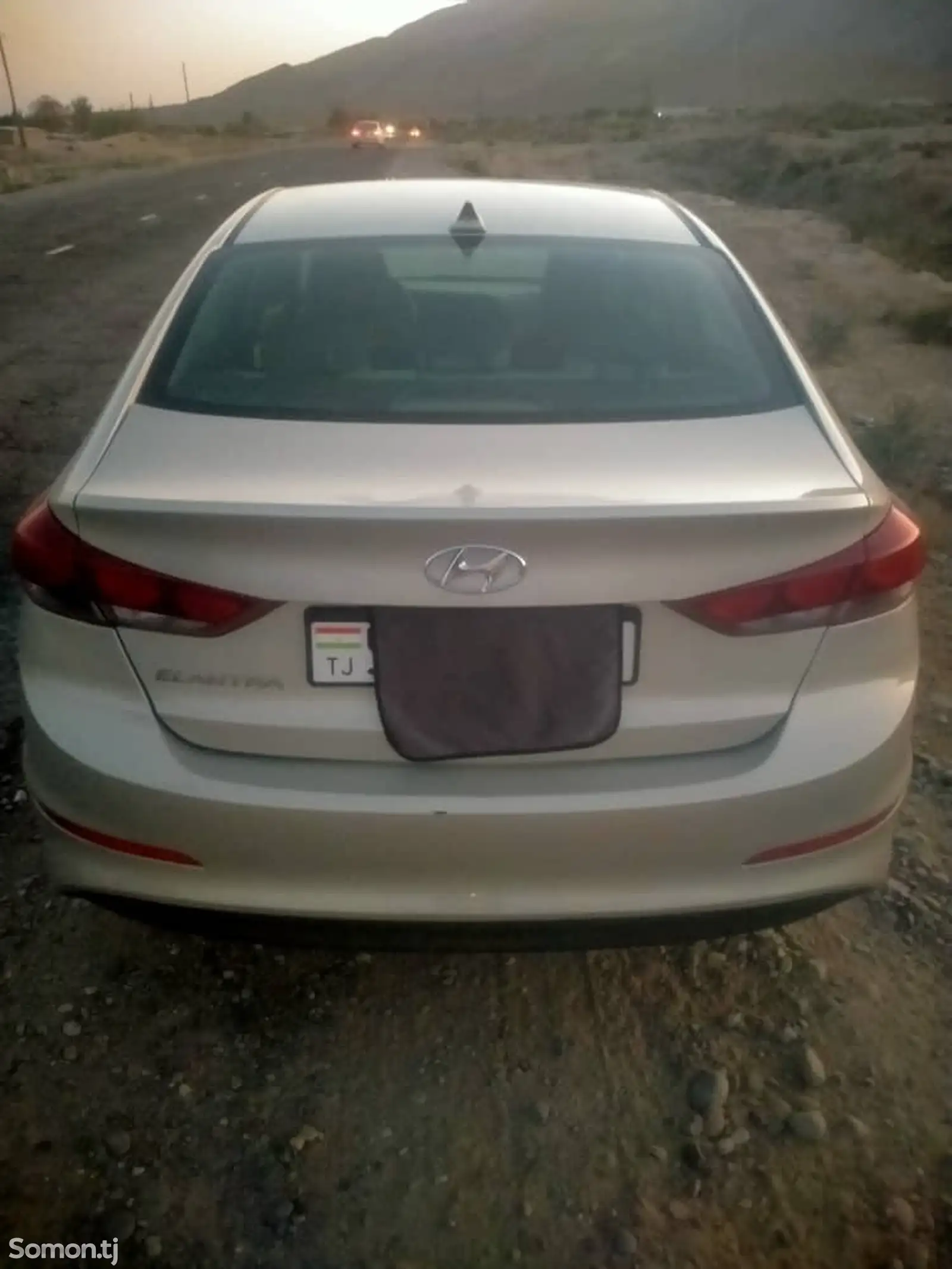 Hyundai Elantra, 2018-1