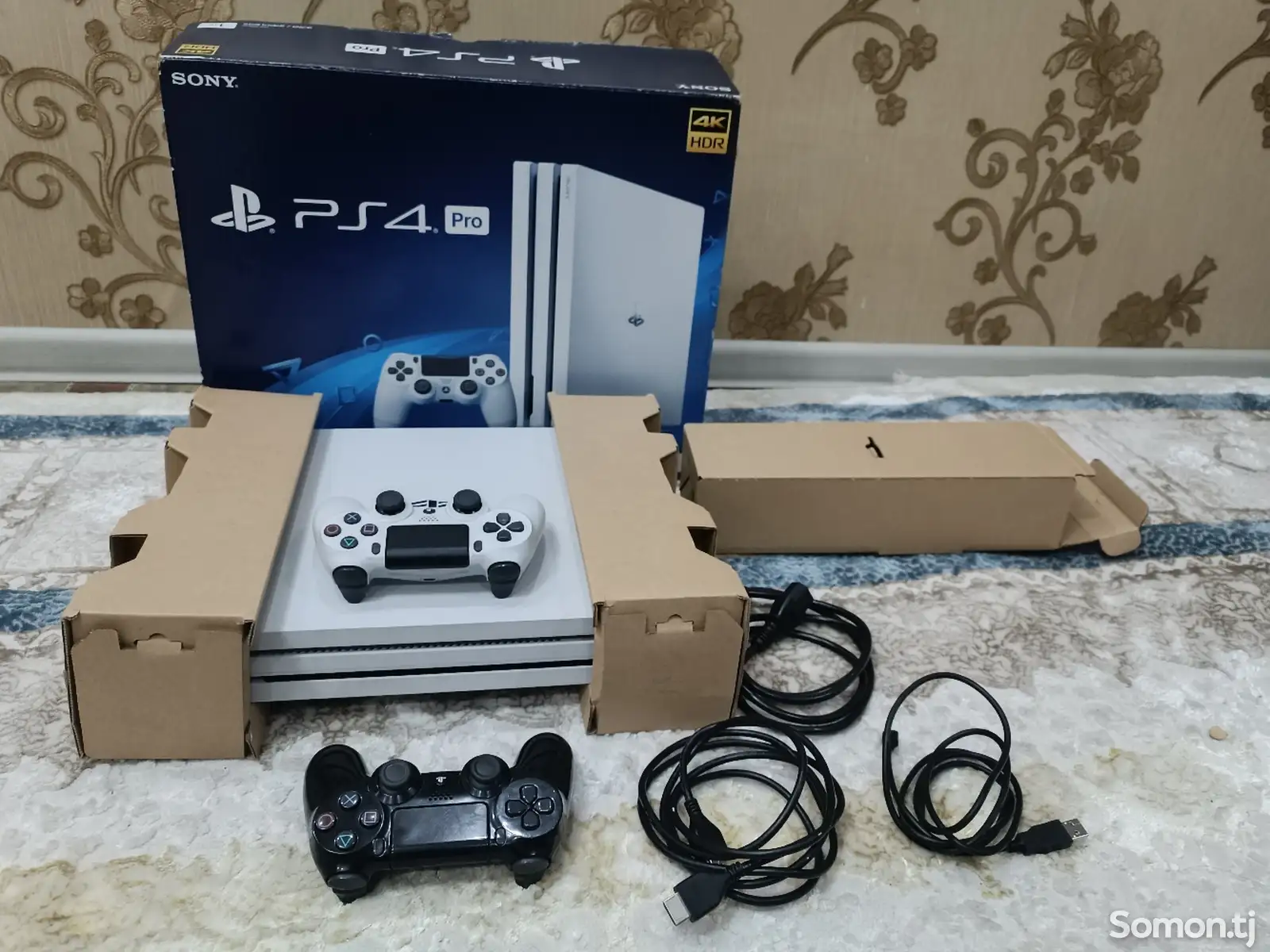 Игровая приставка Sony Playstation 4 pro 9.00-1