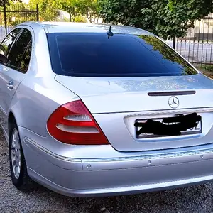 Mercedes-Benz E class, 2004