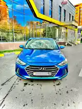 Hyundai Elantra, 2017-2