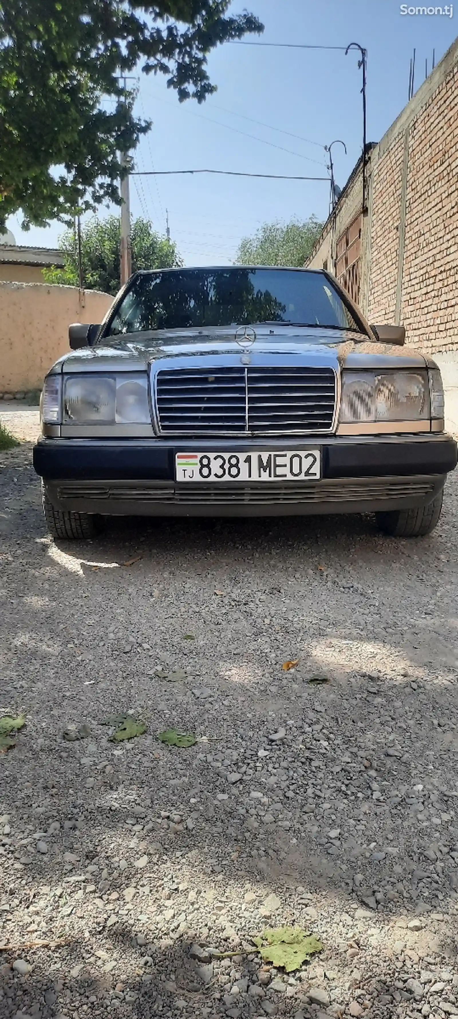 Mercedes-Benz W124, 1990-1