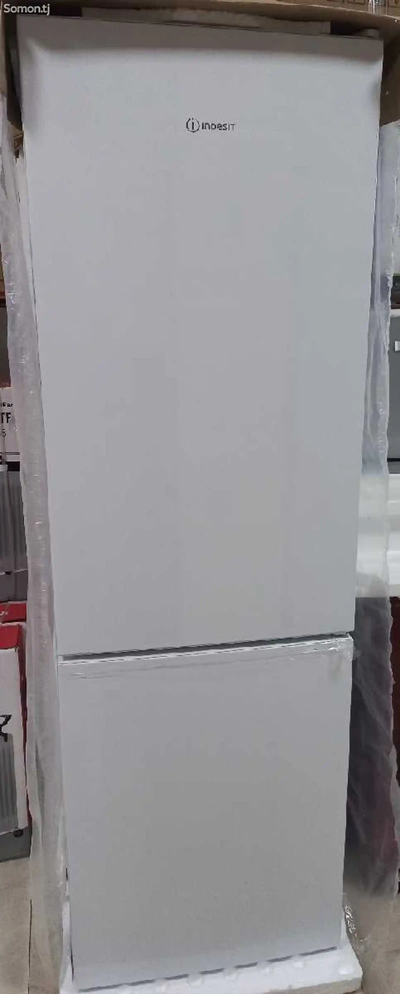 Холодильник Indesit Nofrost-1