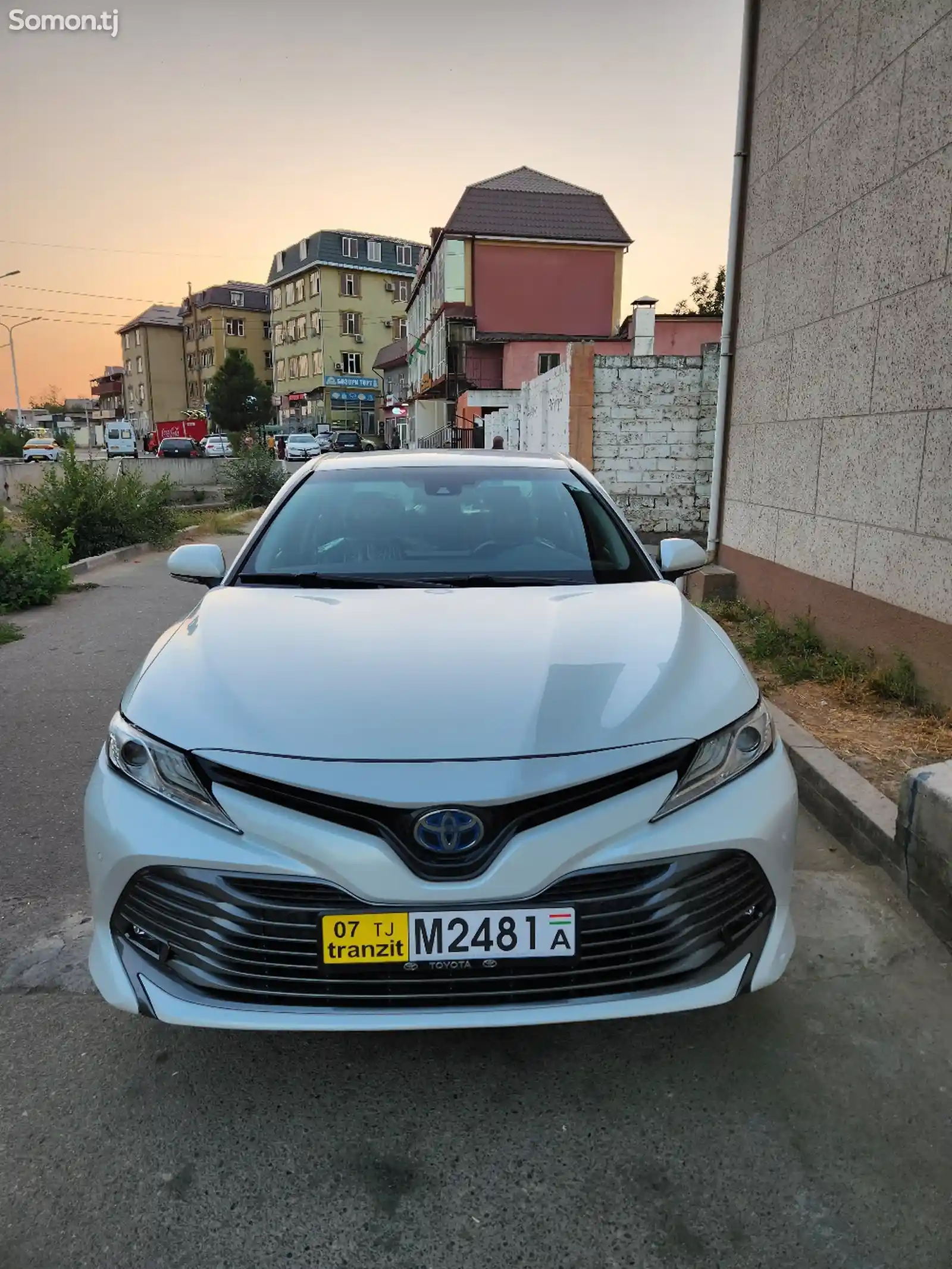 Toyota Camry, 2021-8