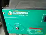 Бензиновый генератор Russmash RU12000E-3