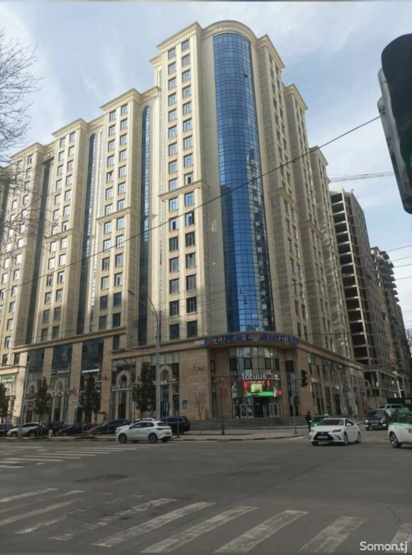 3-комн. квартира, 3 этаж, 82м², Шоҳмансур, проспект Айни 53, (Созидание)-1