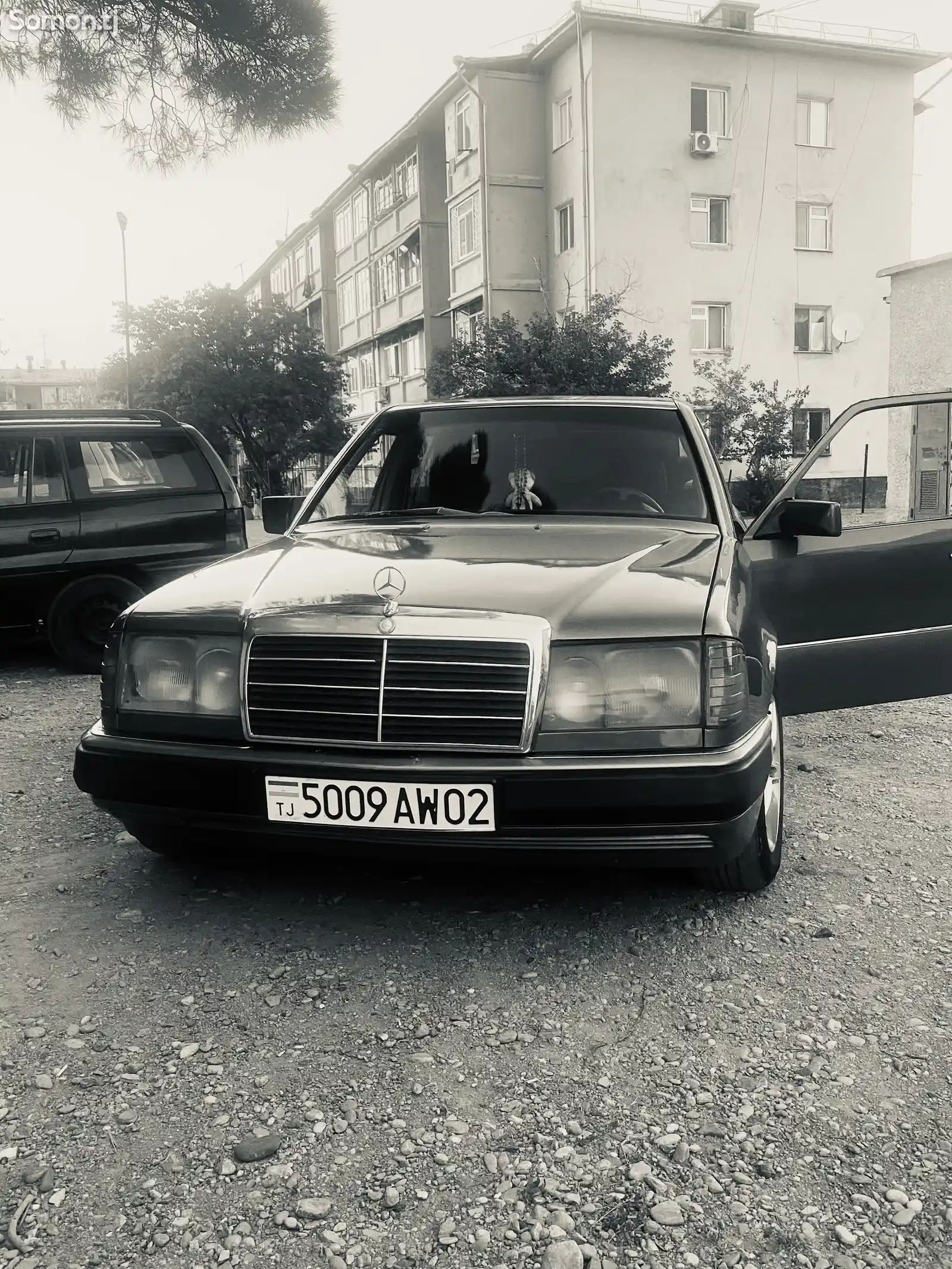 Mercedes-Benz W124, 1990-2