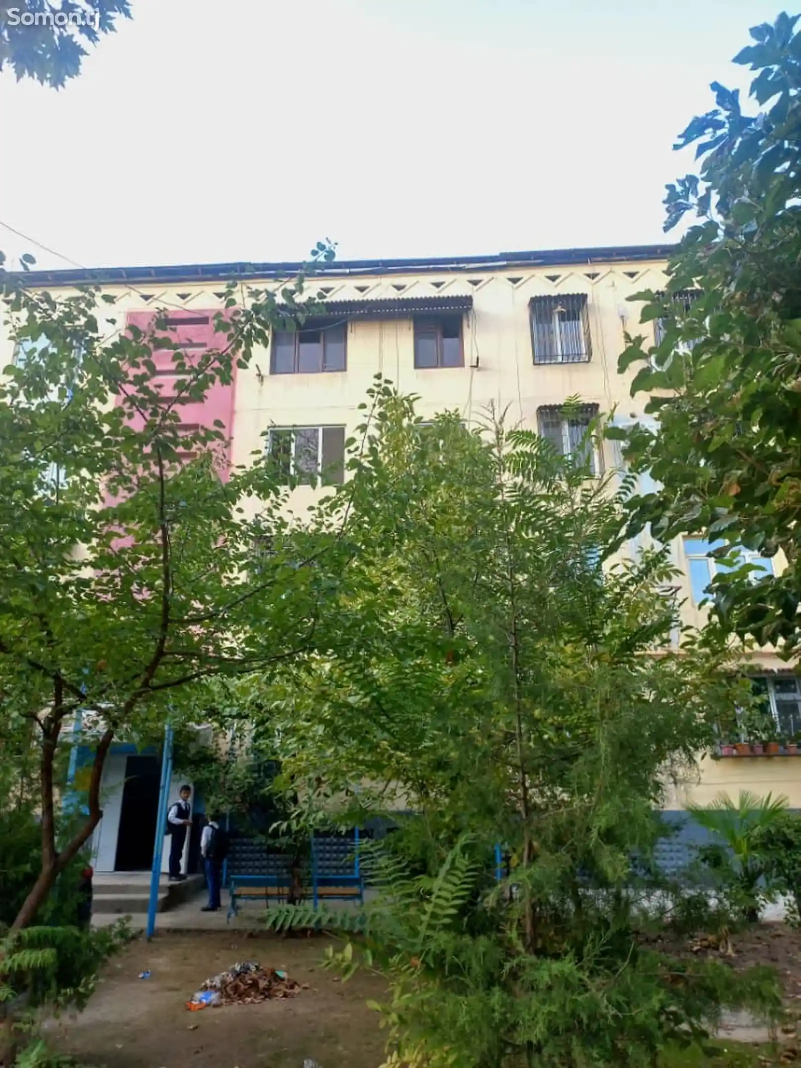 3-комн. квартира, 4 этаж, 65 м², 101 мкр-15