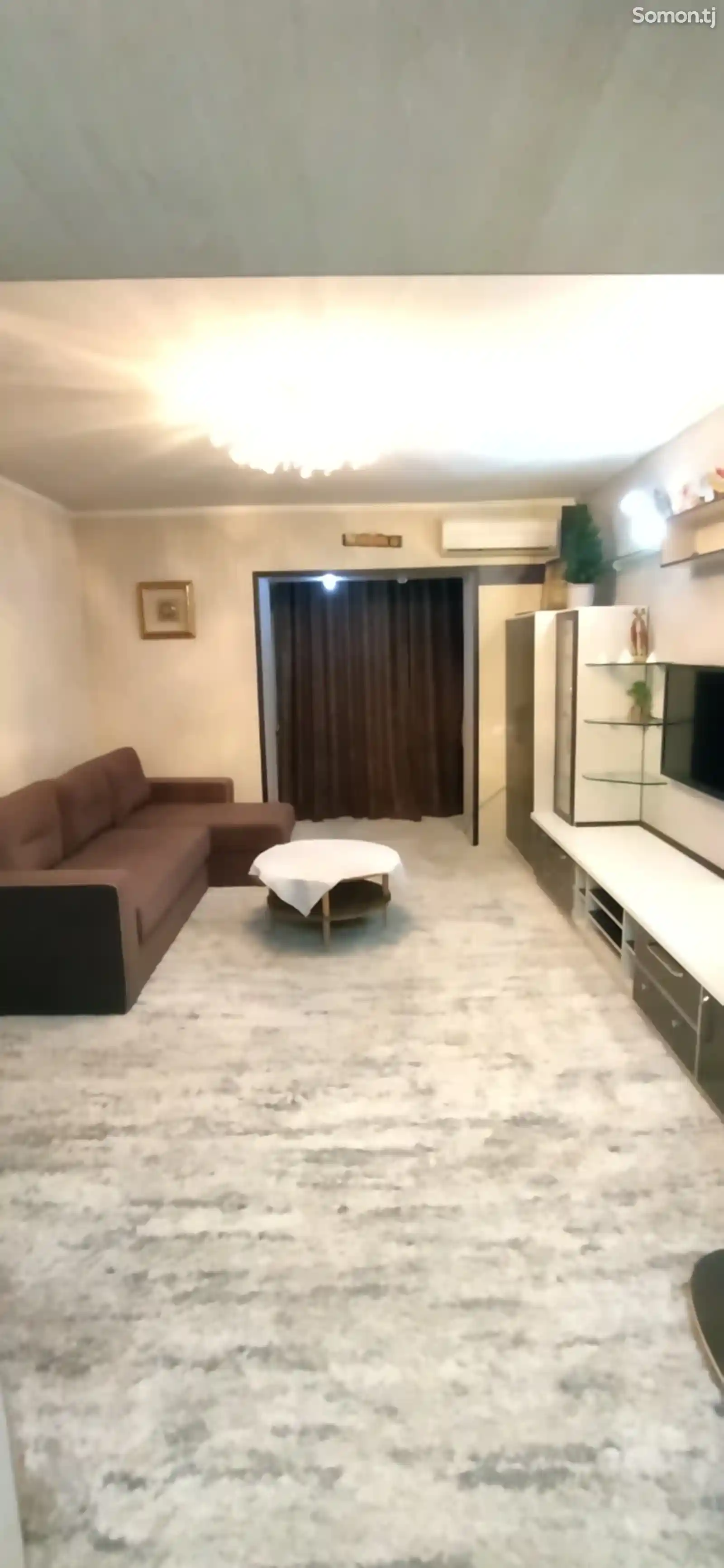 3-комн. квартира, 4 этаж, 90м², Чойхонаи Рохат-1