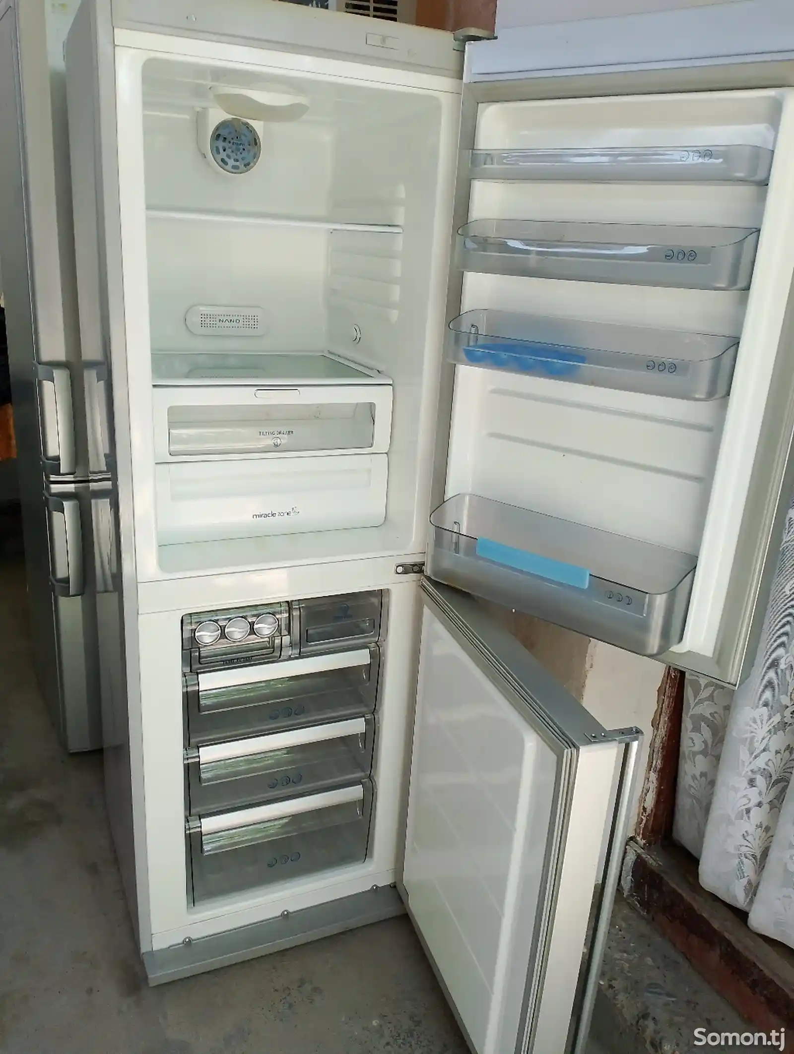 Холодильник Премиум Digital-2