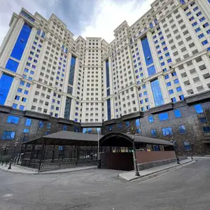 1-комн. квартира, 13 этаж, 89 м², И.Сомони