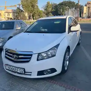 Chevrolet Cruze, 2010