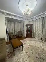 3-этажный, 8 комнатный дом, 400 м² м², Центр-14