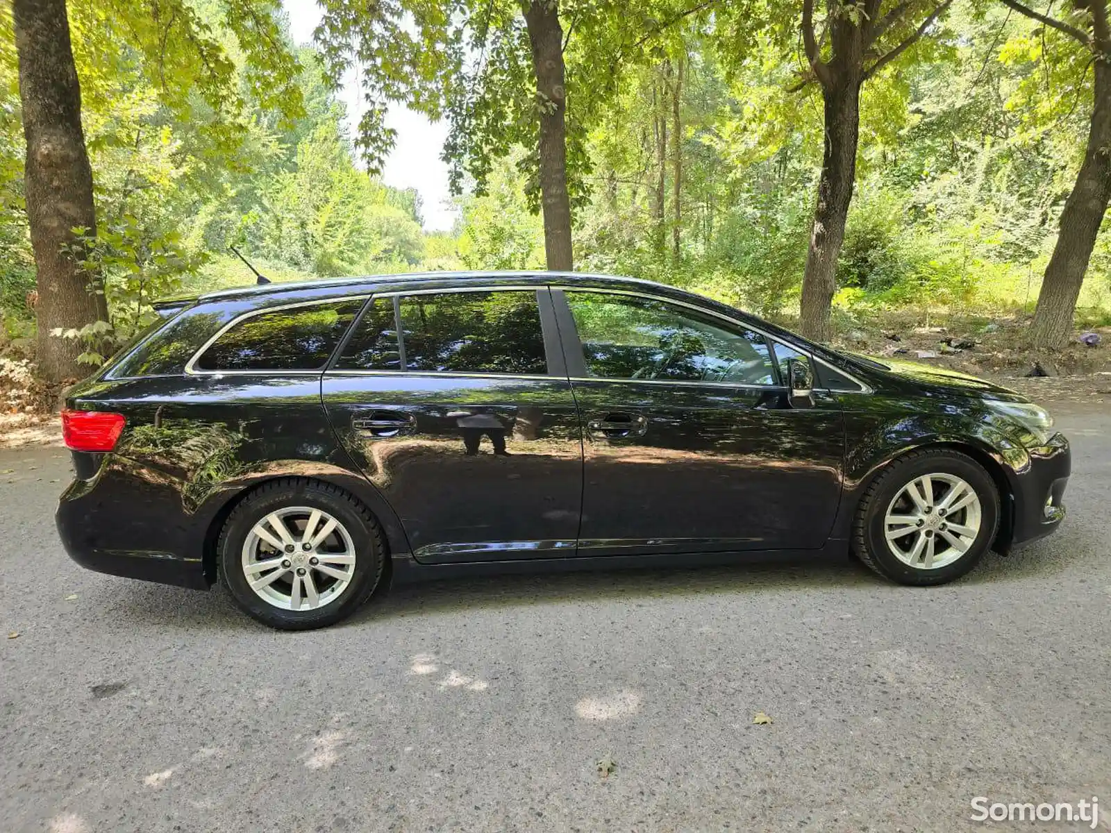 Toyota Avensis, 2014-4