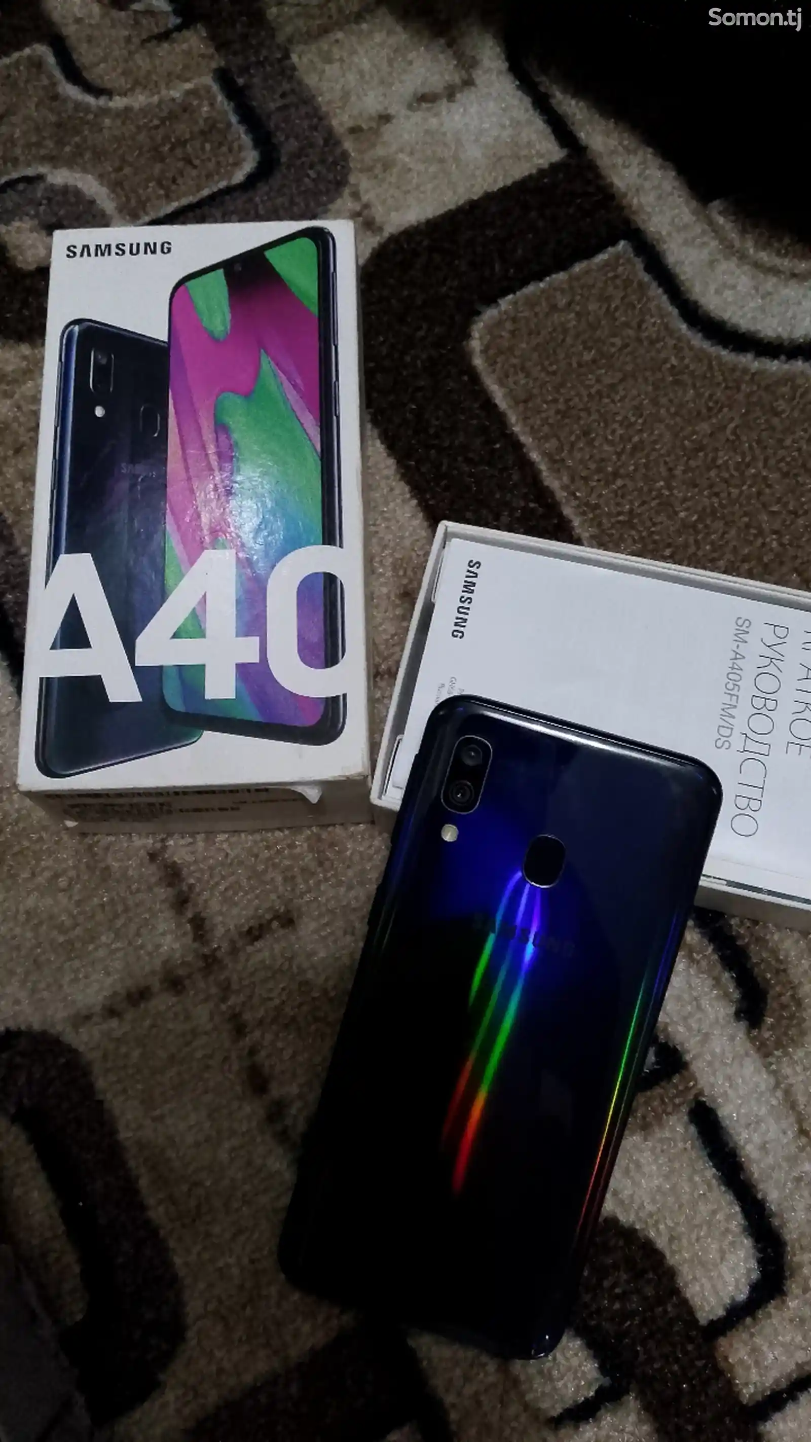 Samsung Galaxy A40-2