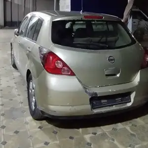 Nissan Tiida, 2006