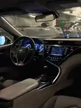 Toyota Camry, 2018-7