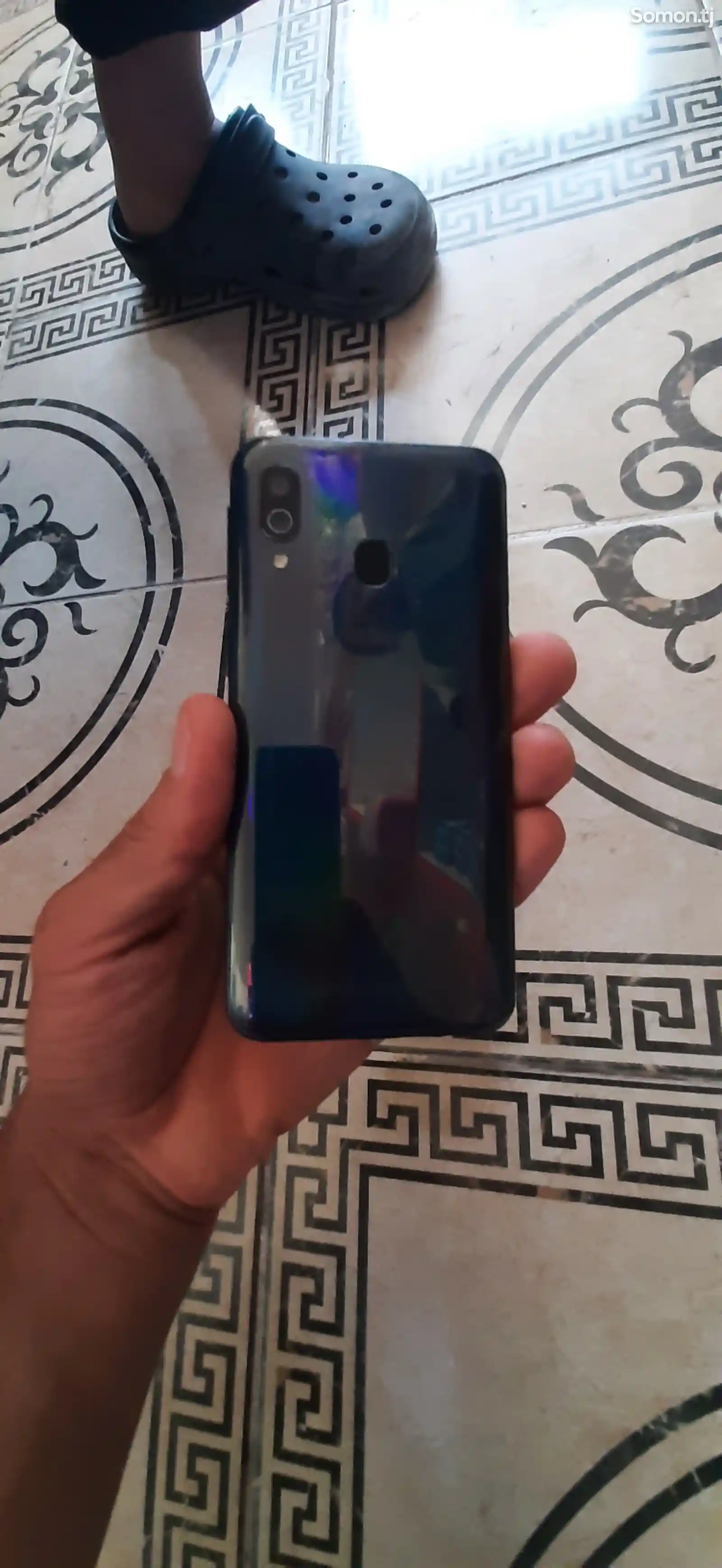 Samsung Galaxy A40-2