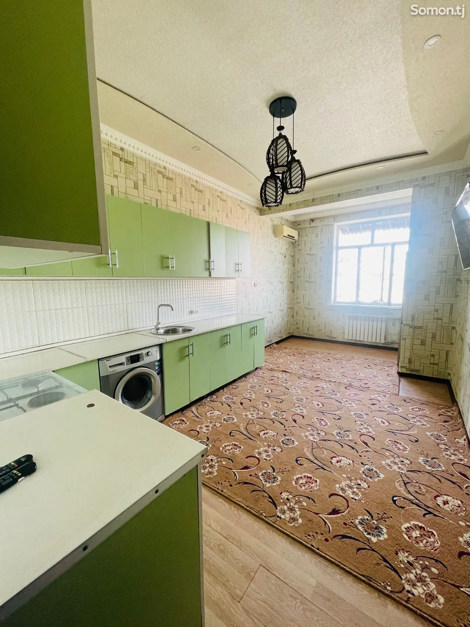 3-комн. квартира, 9 этаж, 101 м², 82 мкр-1