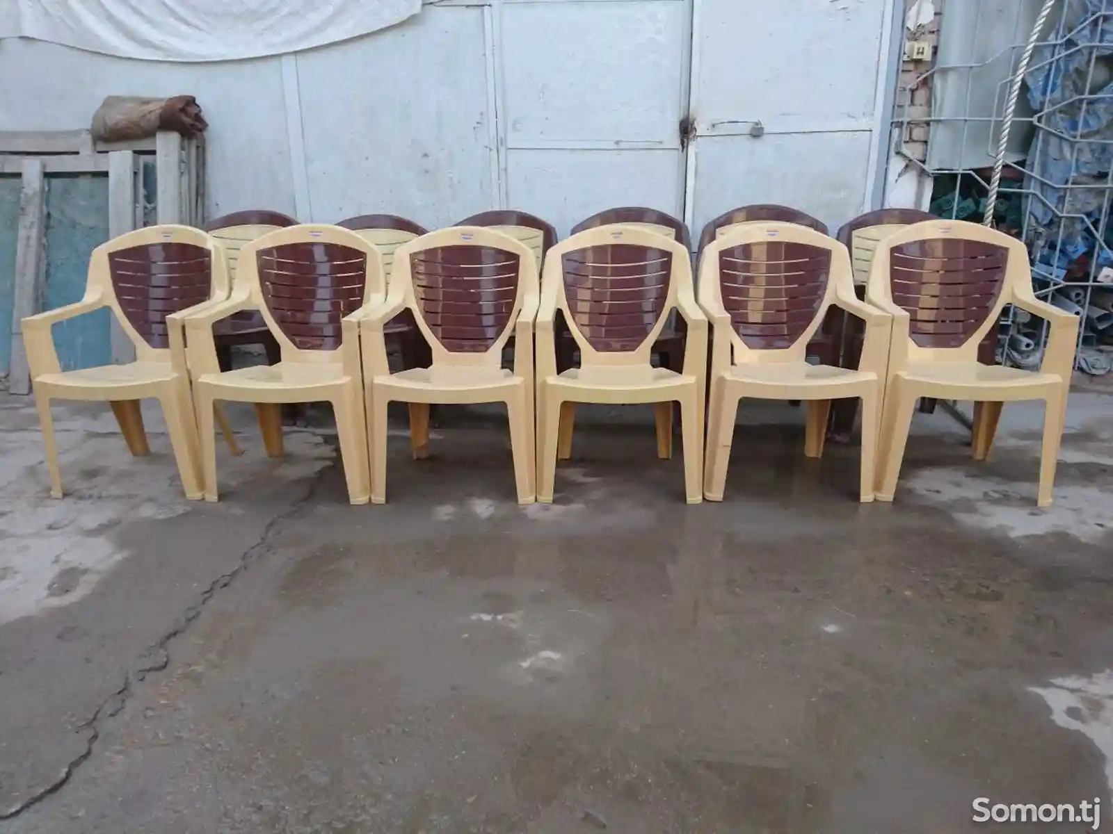 Столы и стулья на прокат-5