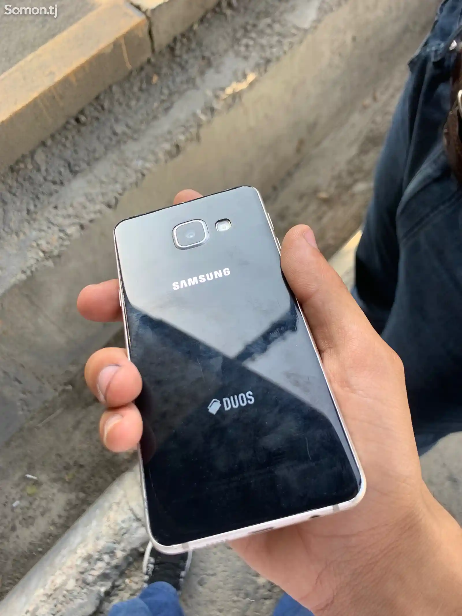 Samsung Galaxy A3-1