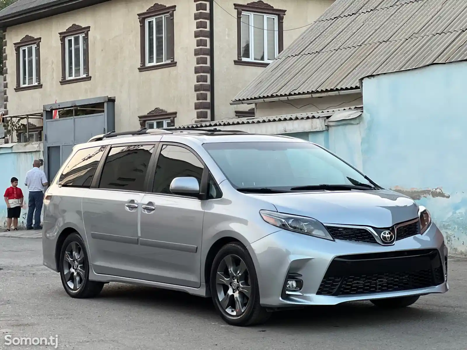 Toyota Sienna, 2016-2