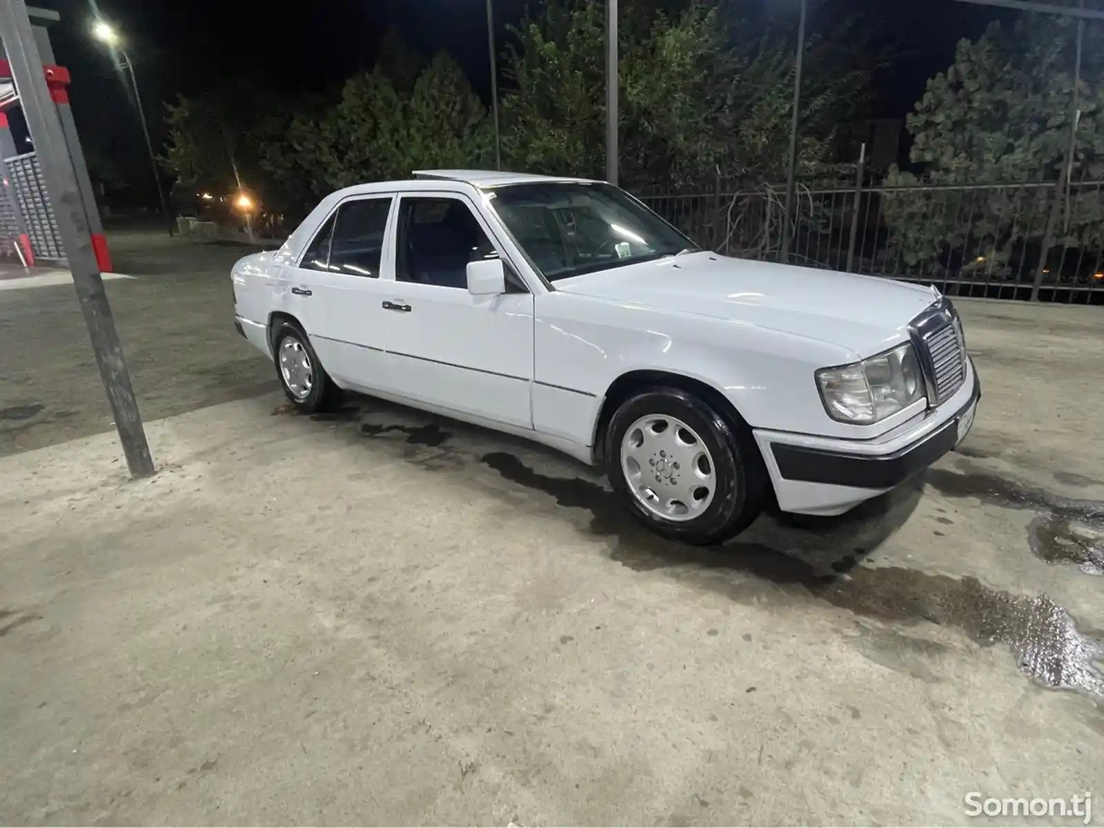 Mercedes-Benz W124, 1992-3