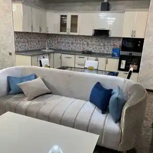 1-комн. квартира, 3 этаж, 50 м², Дом Печати