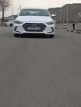 Hyundai Elantra, 2017-2