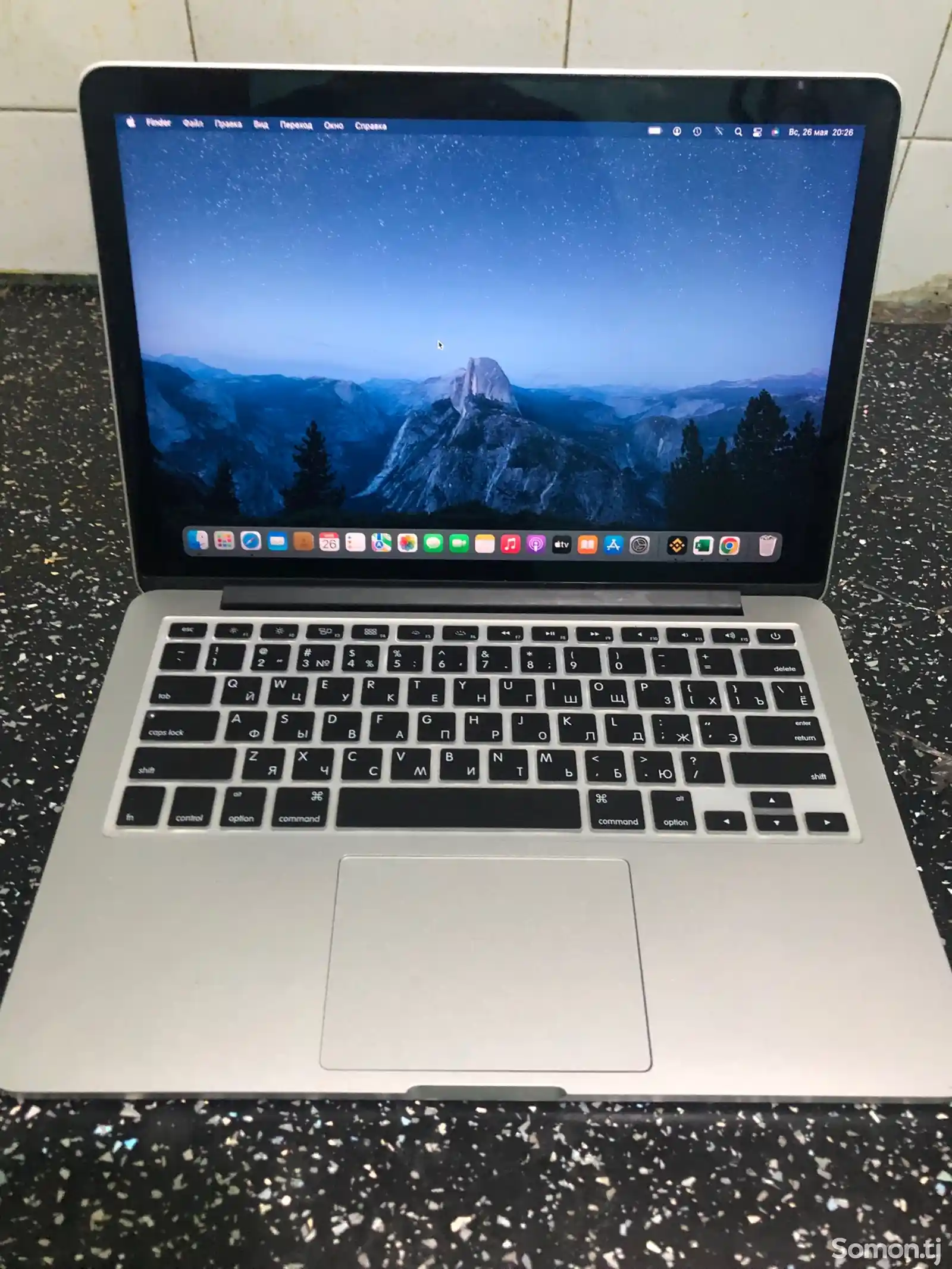 Ноутбук Apple MacBook Pro-1