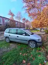 Opel Zafira, 2000-2