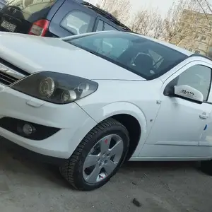 Opel Astra H, 2008