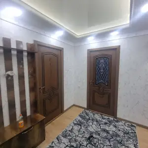 3-комн. квартира, 1 этаж, 85 м², 19 мкр