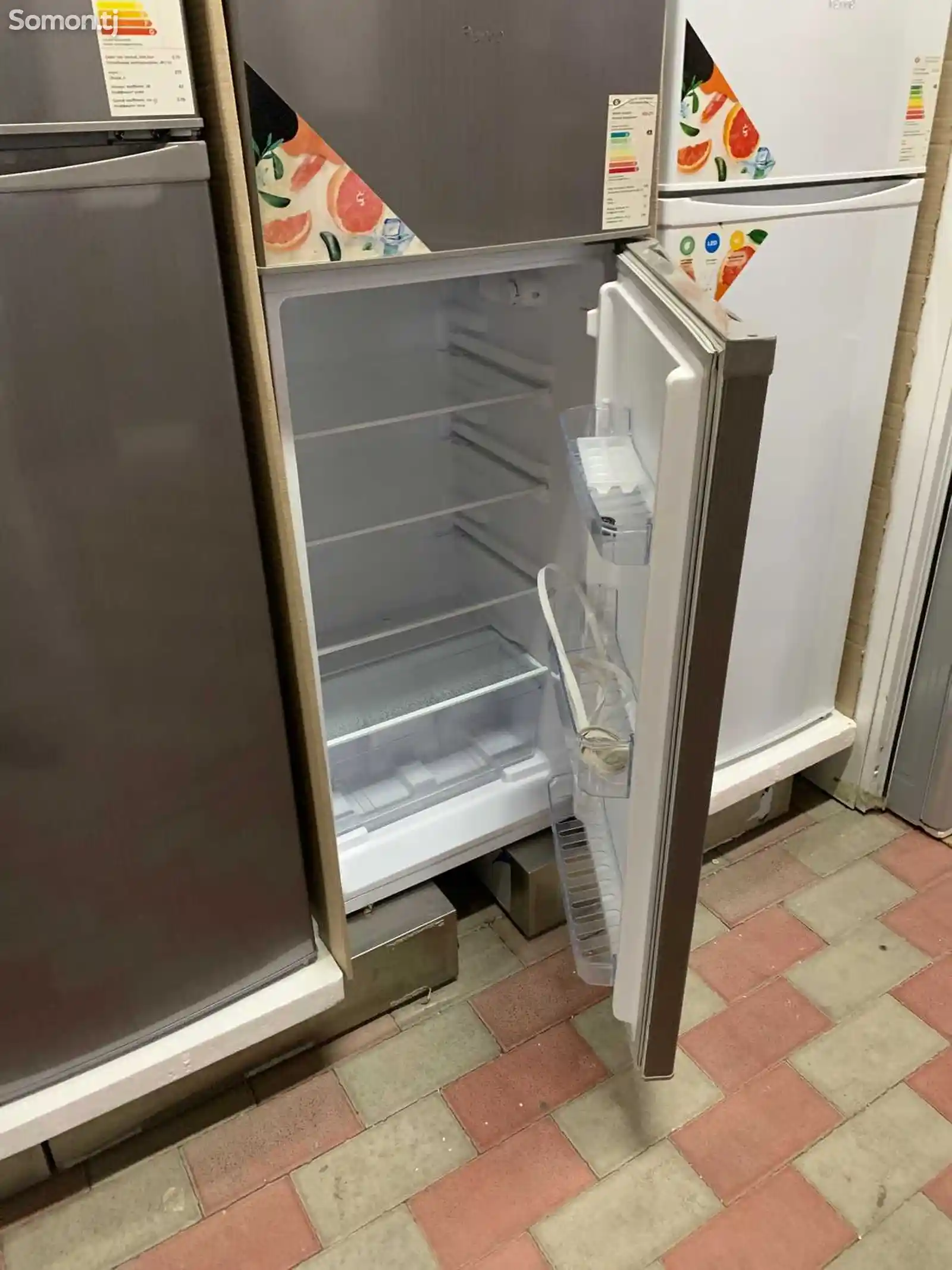 Холодильник F275S-2