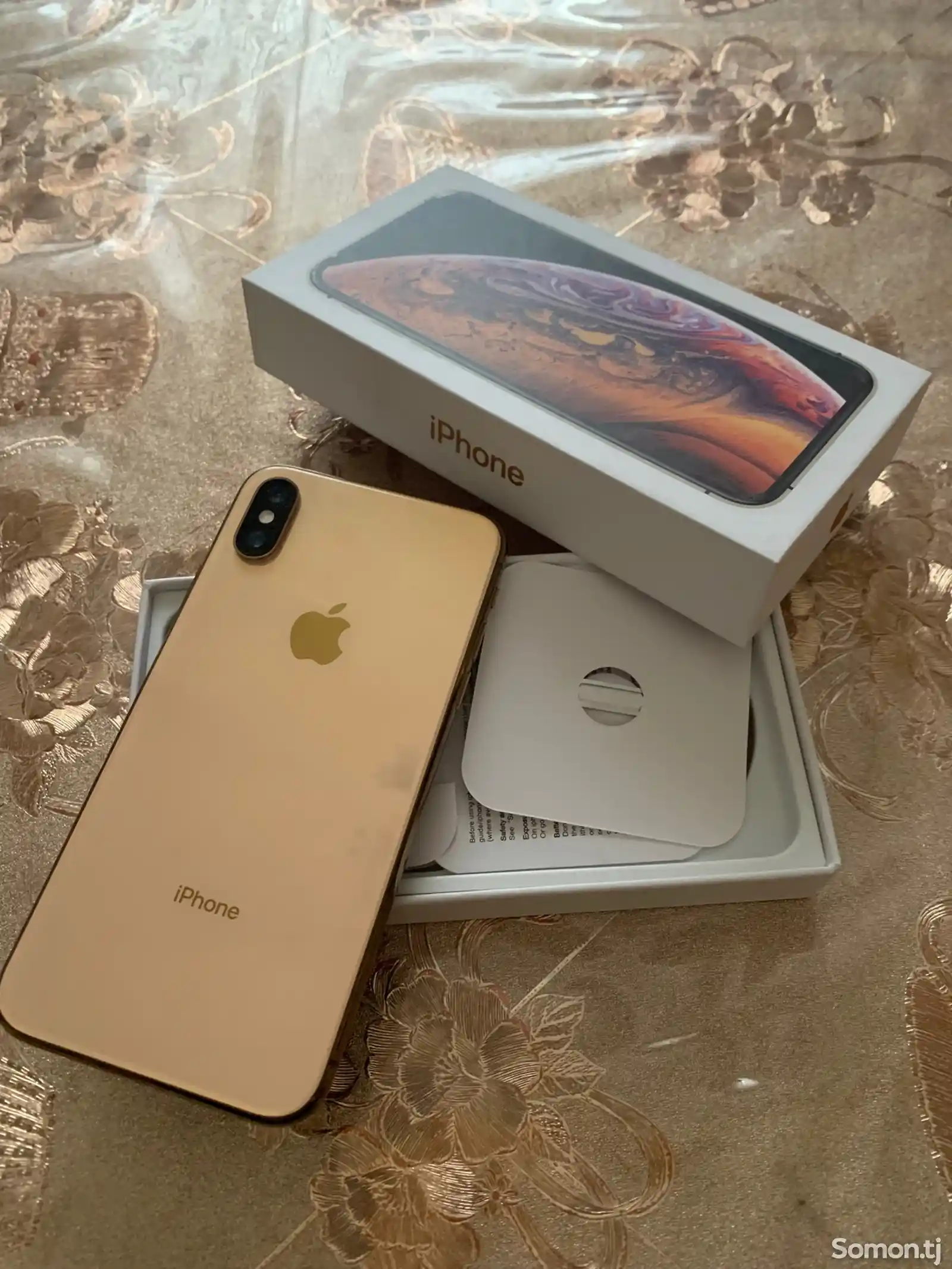 Apple iPhone Xs, 64 gb, Gold-2