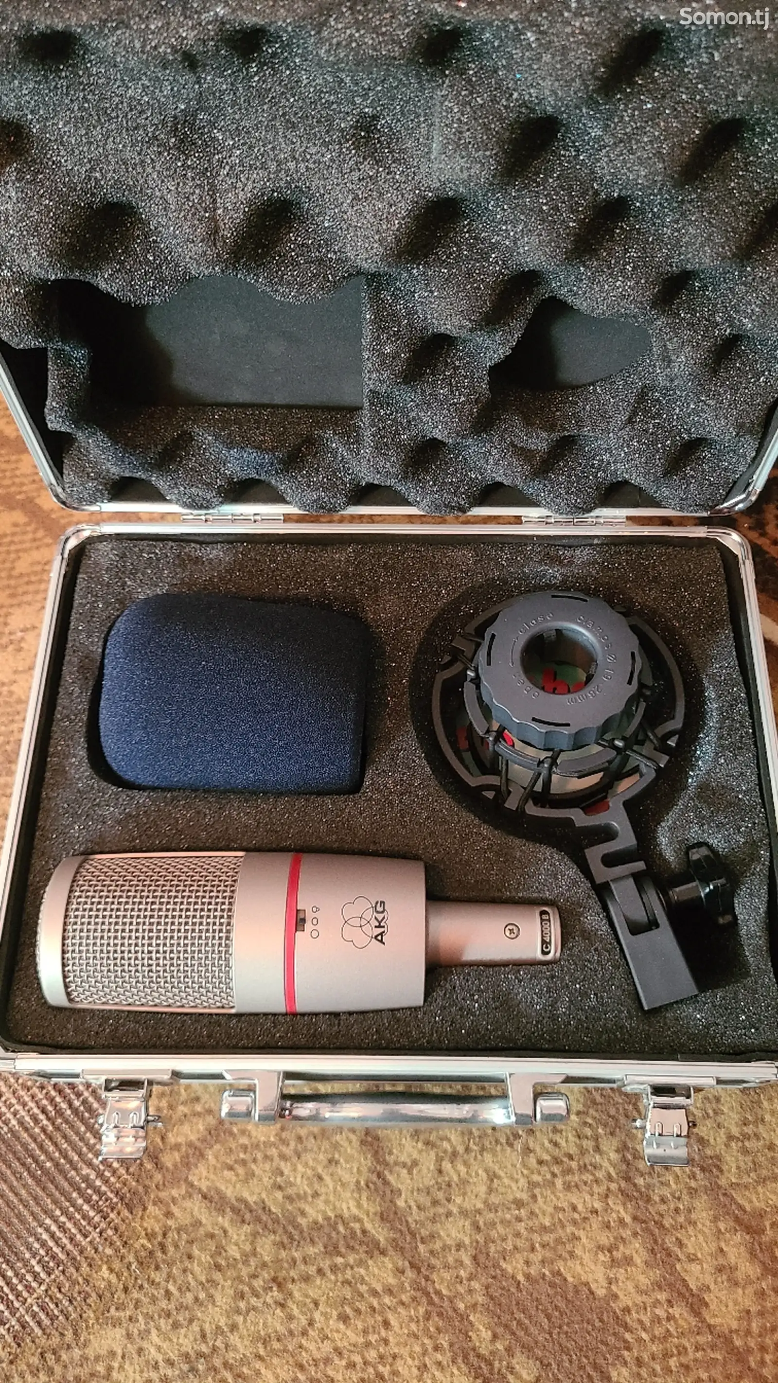 Студийный микрофон Akg c4000b-1