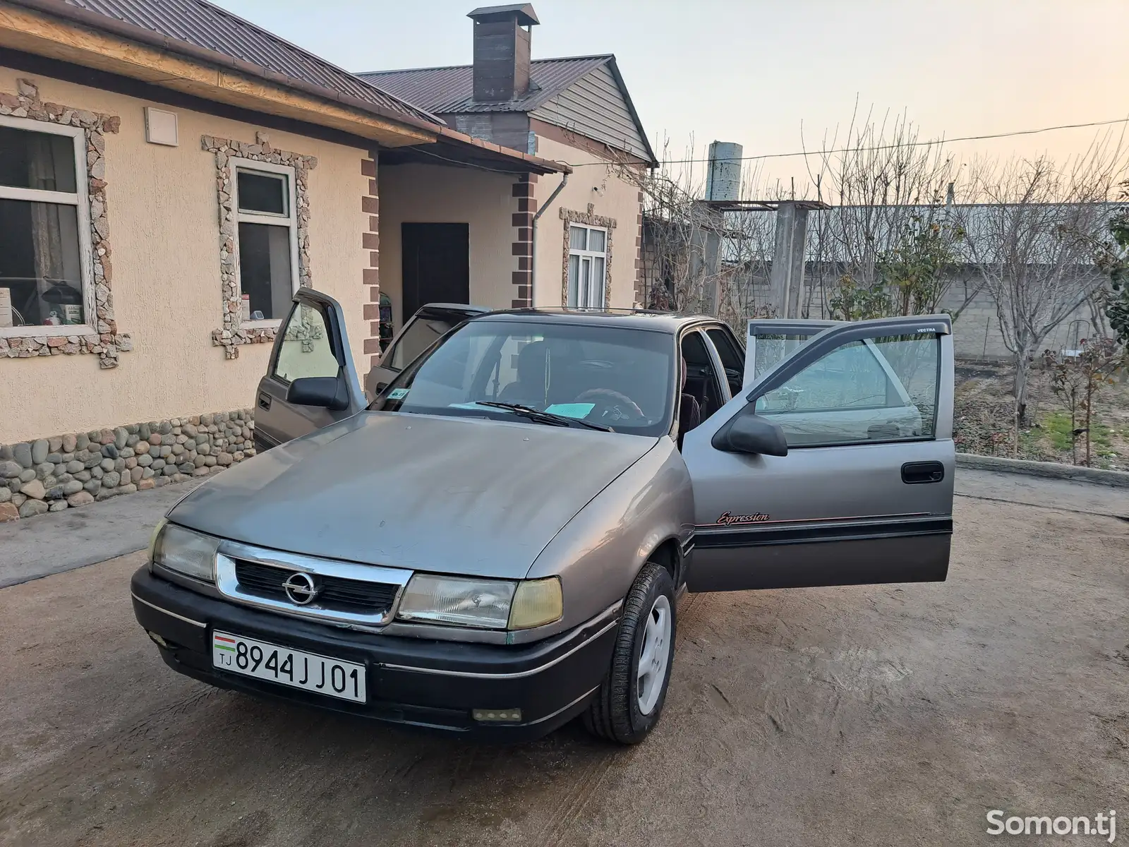 Opel Vectra A, 1992-1