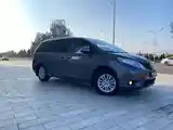 Toyota Sienna, 2014-3