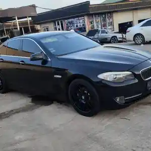 BMW 5 series, 2011