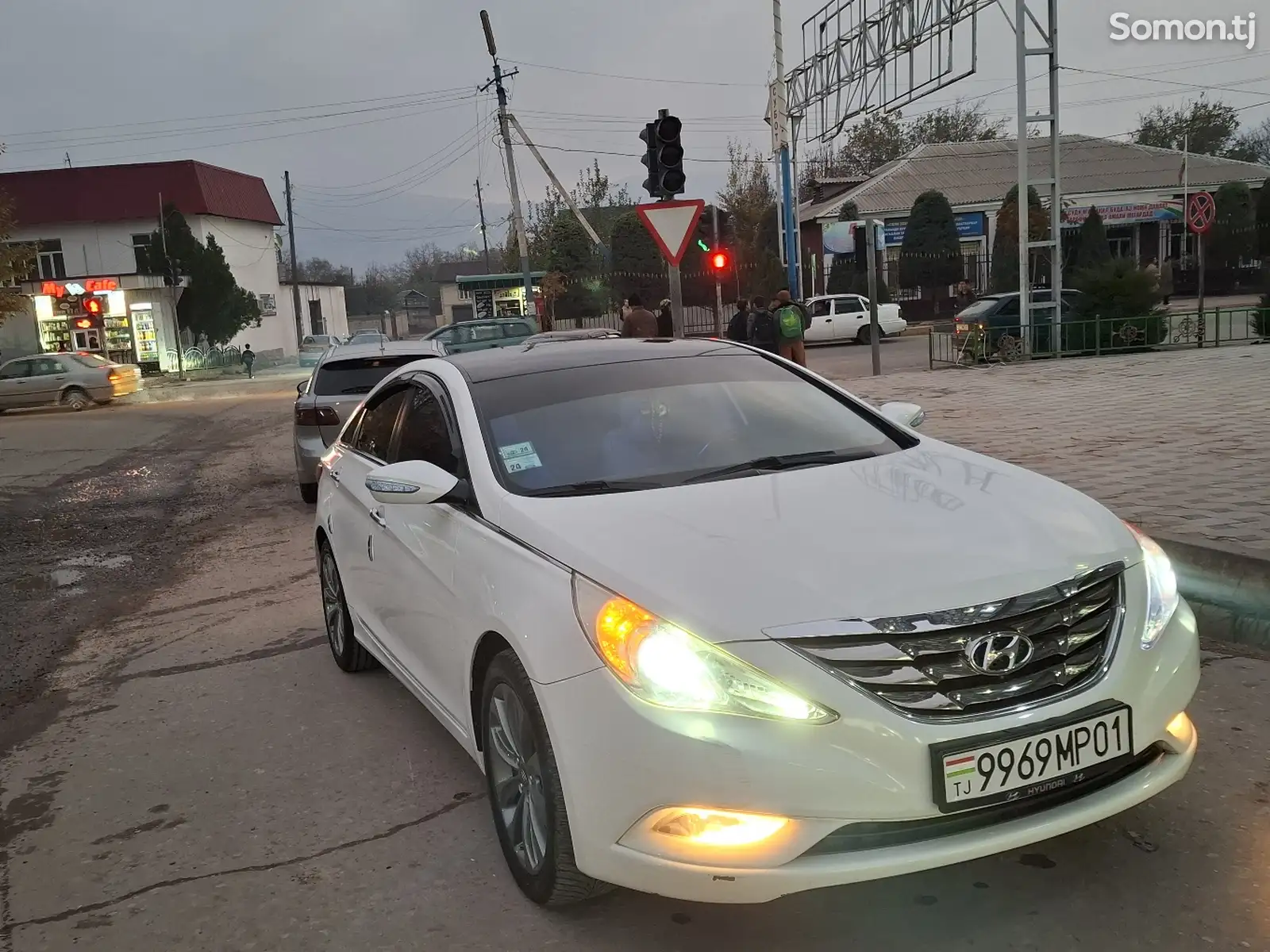 Hyundai Sonata, 2010-1